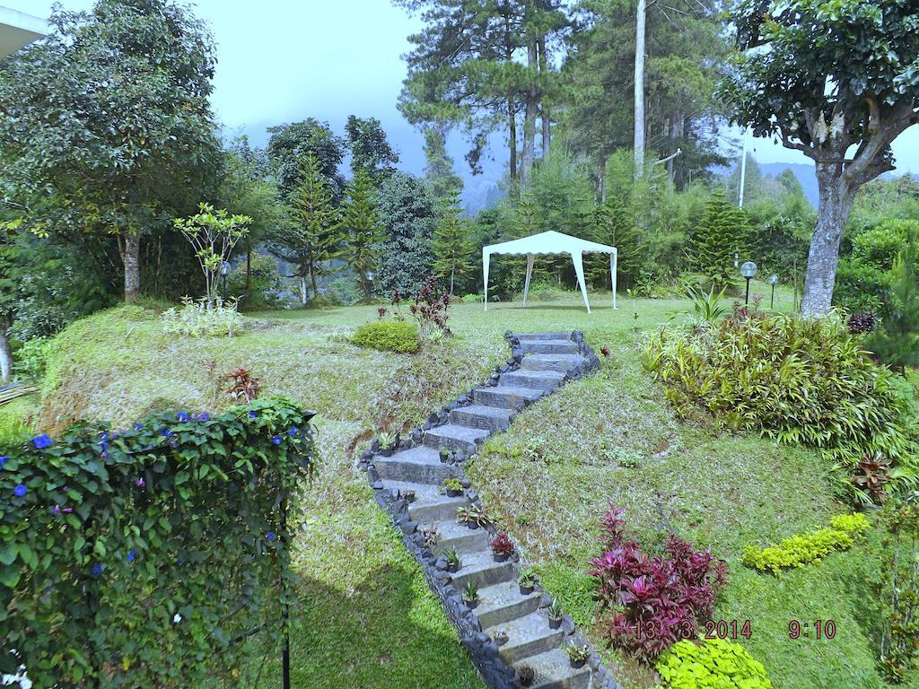 Casa Monte Rosa Puncak Extérieur photo